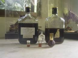 Agarwood Oil, Color : DARK BROWN