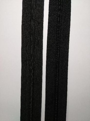 Plain Polyester CFC Zippers (#8), Length : 100 Yards