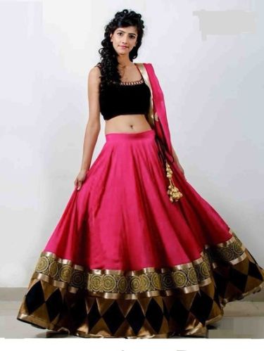 Designer lehenga choli, Pattern : Embrodried