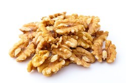 Walnut kernels, Material : Walnut