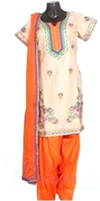 Ladies Suits, Occasion : Casual Wear, Formal Wear, Party Wear