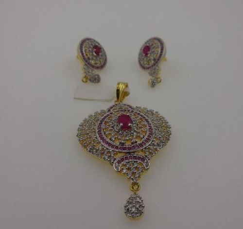 Metal CZ Pendant Set, Packaging Type : Velvet Box