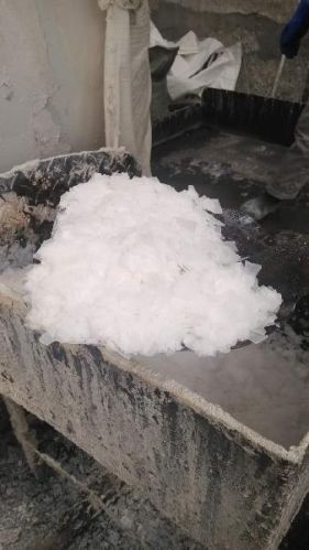 Caustic Soda Flake, Brand Name : Tianjin Juxin Huihong