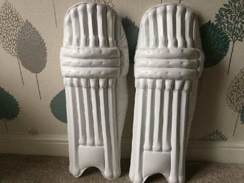 CUSTOM CRICKET PAD