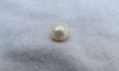 Natural Pearl, Color : Golden, Silver