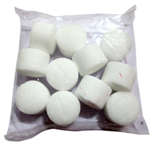 Round Naphthalene Balls, Color : White