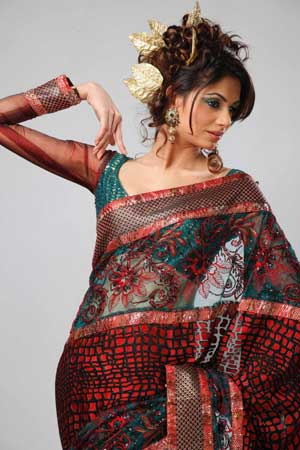 Designer Saree Item Code : 1050