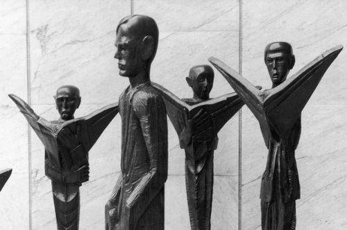 Daily Mirror Sculptures