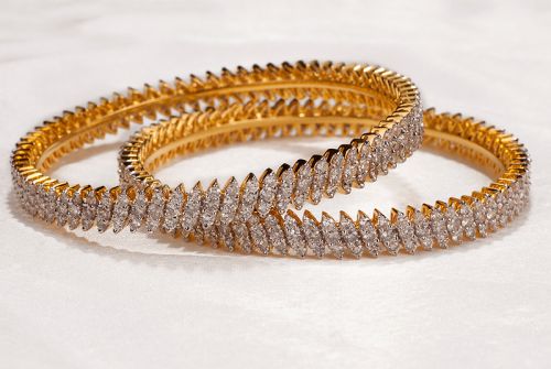 BANGLES - IMITATION & DIAMOND JEWELLERY