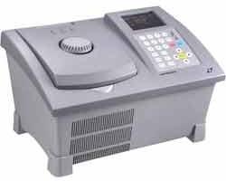 PCR THERMAL CYCLER