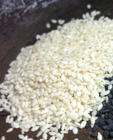 White Sesame Seeds