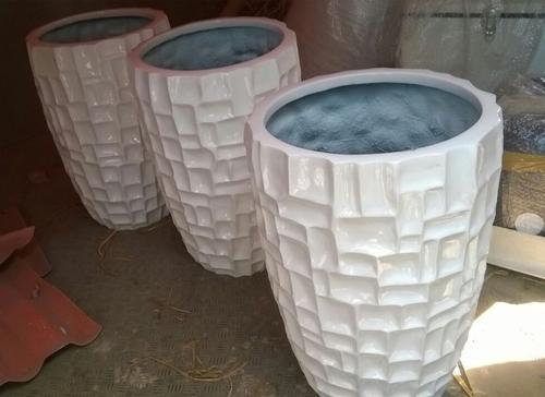 Fibreglass Designer Planters, Size : 2′ Ht, 12″ Dia