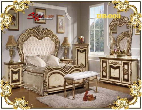 DB-003 Wooden Double Bed, Size : L.20 xB. 15 xH. 18 Inchs