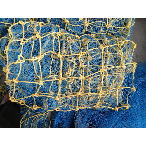 Safety Fish Net, Thickness : 10-15mm, Weave Style : Welded
