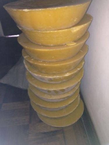 Beeswax, Usage/Application : Candles,Lip Balm,Skin Moisturizer