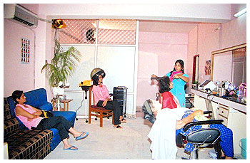 Beauty Parlour Services