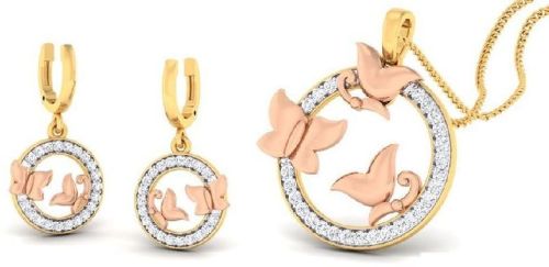 14kt Gold Round Shape Diamond Pendant Set With Butterfly