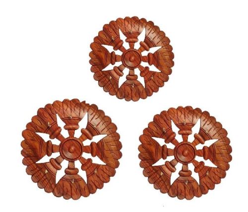 Wooden Flower Shaped 3 Piece Key Hanger