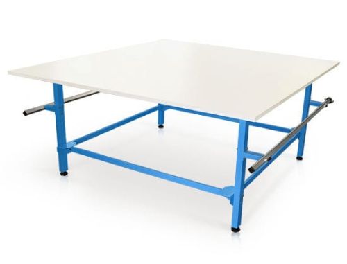 Cutting Table