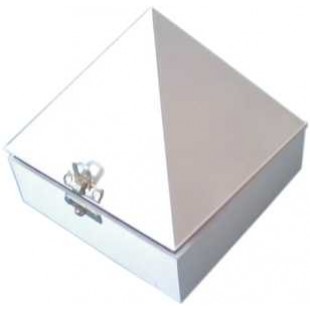 Pyramid Box