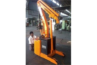 Battery Operated Floor Crane