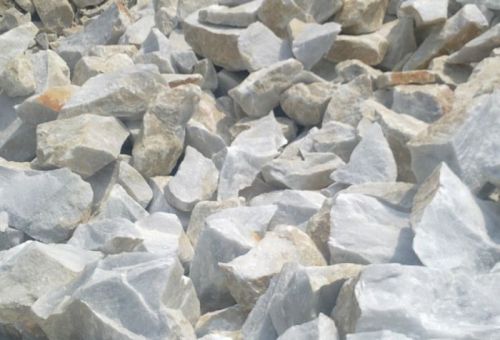 Calcium Carbonate Lumps, Purity : 90%