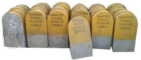 11 KV Painted Cement Route Marker