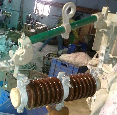 Multiweight Iron Transmission Drop Out Fuse, Size : Multisize