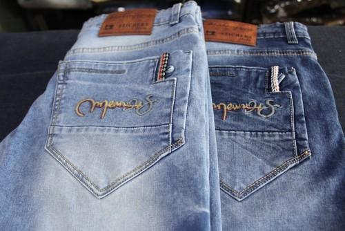 Narrow Fit Denims Jeans
