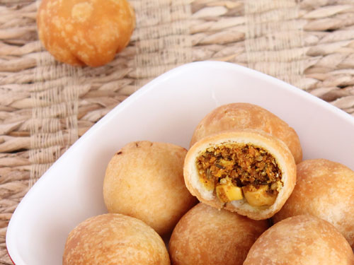 Spicy Kachori, Feature : Delicious Taste