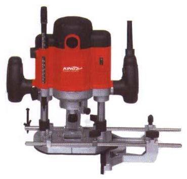 Plunge Router