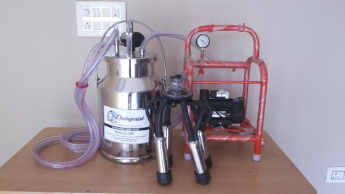 MILKING MACHINE (MOTOR OPERATED NANO MACHINE), Power : 0.3 HP, 240v, 50 Hz Single Phage