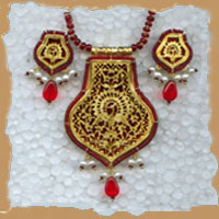 373 A Thewa Jewellery