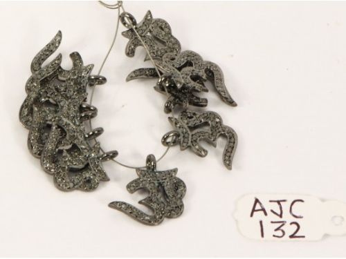 AJC0132 Antique Style Charm