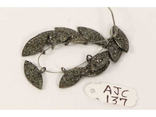 AJC0137 Antique Style Charm