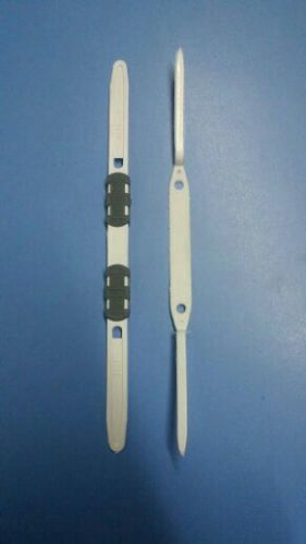 Plastic REPORT FILE CLIP, For Keeping Documents, Feature : Durable, Eco Friendly, Fine Finish, Precisely Designed