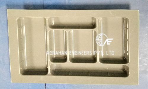 VACUUM FORMING PLASTIC CUTLERY TRAY