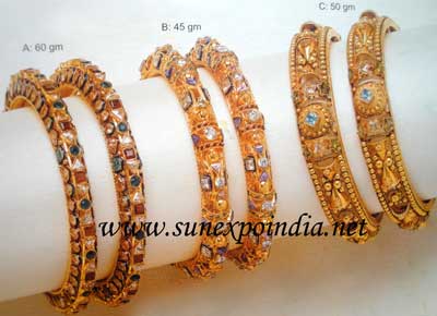 Gold bangles, Finishing : Polished