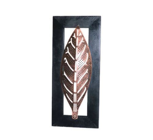Plain Polished Iron Leaves Wall Frames, Feature : Attractive Design, Fine Finishing, High Quality