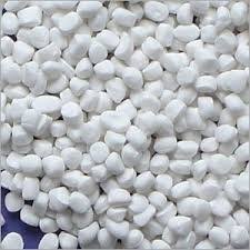 White masterbatches