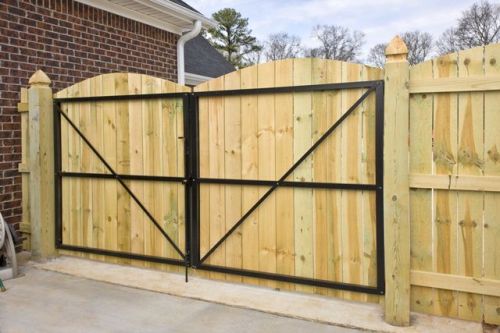 Exterior Iron Gate Installation Services