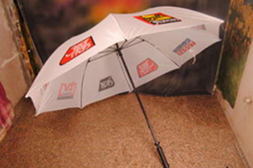 FIBER MANUAL OPEN GOLF UMBRELLA, Size : 30' Radius X 8 Ribs