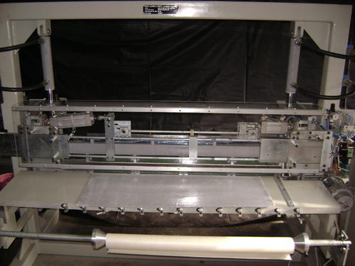 INSULATION CUTTING MACHINE