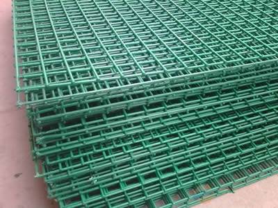Vinyl-Coated Welded Wire Fabric For Reinforcement