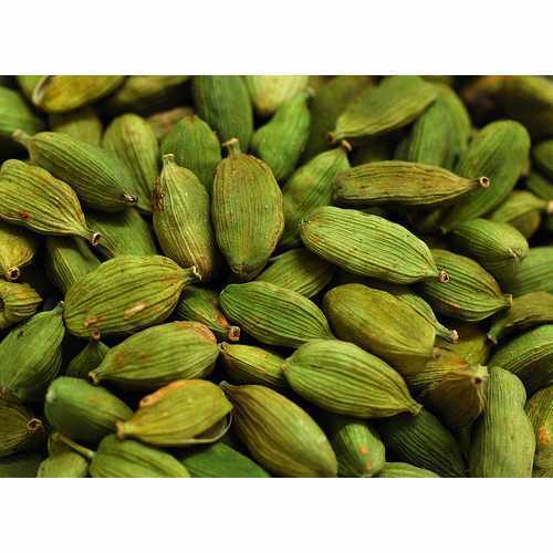 Natural Green Cardamom, Form : Powder, Solid