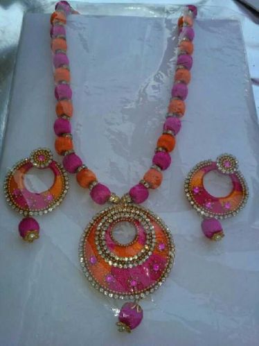 Non Polished Silk Thread Necklace Set, Occasion : Traditional, Festive