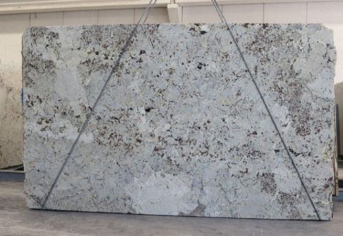 Polished Snow White Granite Slabs, For Flooring, Size : Multisizes