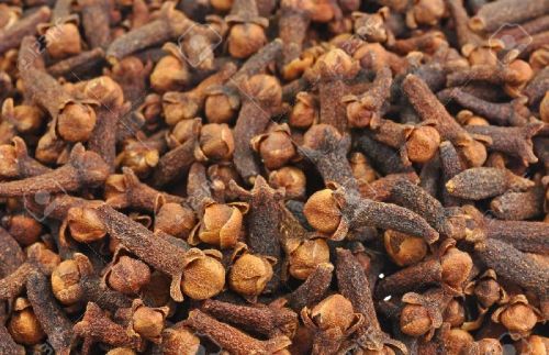 Clove, Packaging Type : Reddish Brown Color, Form : Whole