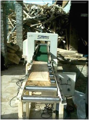 Moulding Metal Detector