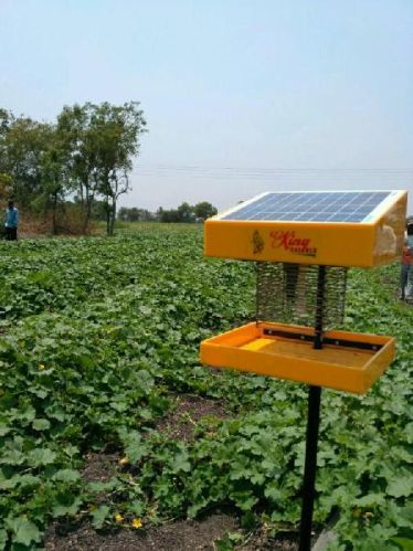 SOLAR POWERED LIGHT TRAP FOR INSECTS, Color : Yellow